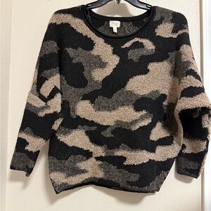 Griege Black and Tan Camo Sweater